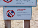 a sign that says not to feed the animals.... 2006-01-27, Sony DSC-F717.