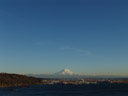 mount rainier aus der ferne || foto details: 2006-02-09, south of seattle, wa, usa, Sony DSC-F717.