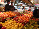 frisches obst am pike place market || foto details: 2006-02-10, seattle, wa, usa, Sony DSC-F717.