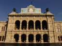 wiener staatsoper || foto details: 2006-10-28, vienna, austria, Sony Cybershot DSC-F828.