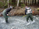 siggi and christian, electrofishing. 2007-02-13, Sony DSC-P93.