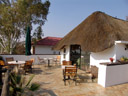 die frühstücksterrasse, tamboti gästehaus || foto details: 2007-08-31, windhoek, namibia, Sony F828.