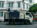 vollgepackter lieferwagen || foto details: 2008-09-09, bangkok, thailand, Sony F828.