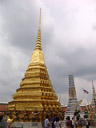 golden chedi and prangs (temple spires). 2008-09-09, Sony F828. keywords: grand palace, wat phra kaew, wat phra sri rattana satsadaram