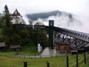 die bergstation der standseilbahn, 300 meter über dem hallstätter see || foto details: 2008-09-25, hallstatt, austria, Sony F828.