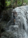 eine besonders nasse treppe bei air terjun salopa (salopa wasserfall) || foto details: 2011-09-09 05:49:20, tentena, sulawesi, indonesia, DSC-F828.