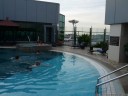 rooftop swimming pool at changi airport, singapore