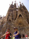 photo stop at gaudi's basilica i temple expiatori de la sagrada familia