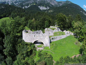 castle ruins from above - burgruine thaur, austria
