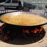 Riesenpaella: Jetzt noch warten, bis das Wasser verkocht ist (Foto: Markus Nolf / Vom Essen Besessen)